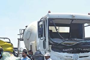 Eleven killed in van accident