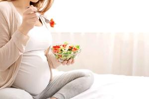 Why Women’s Nutrition Matters at Every Age