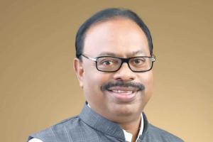 Maharashtra unveils sweeping land reforms