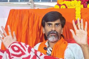 Jarange embarks on third ‘date with Mumbai’