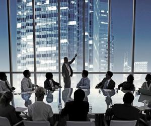 When Leadership Meets Uncertainty