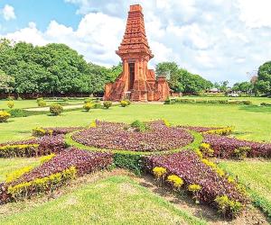 Bali: Anchor of Javanese Inheritance