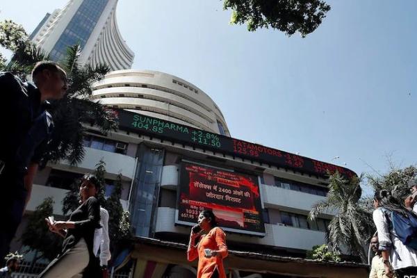 Sensex up 281 points as retail inflation drops to 6-year low in April