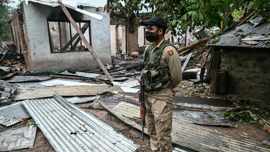 Bodies of 2 Pak shelling victims brought to native village in UP