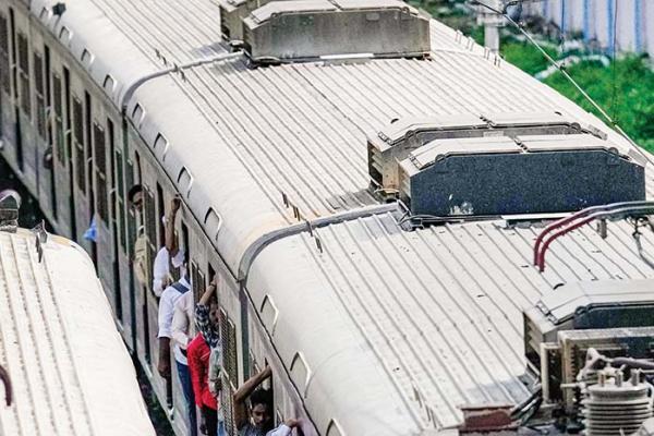 Firm ‘thumbs down’ by commuters, groups