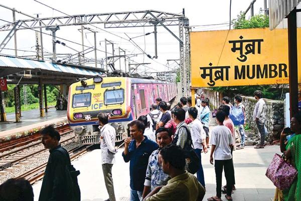 Controlling overcrowding key on local trains