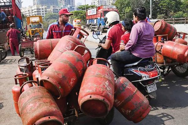 Gas crunch reaches Mumbai’s high-rise