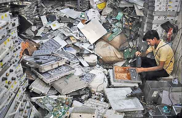 Seelampur: Where the World’s Discarded Technology Ends Up